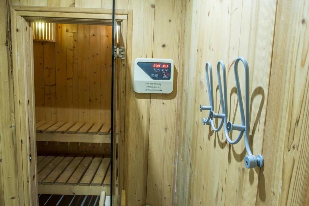 ולמינייה Appartement En Chalet Individuel Sauna Piscine מראה חיצוני תמונה